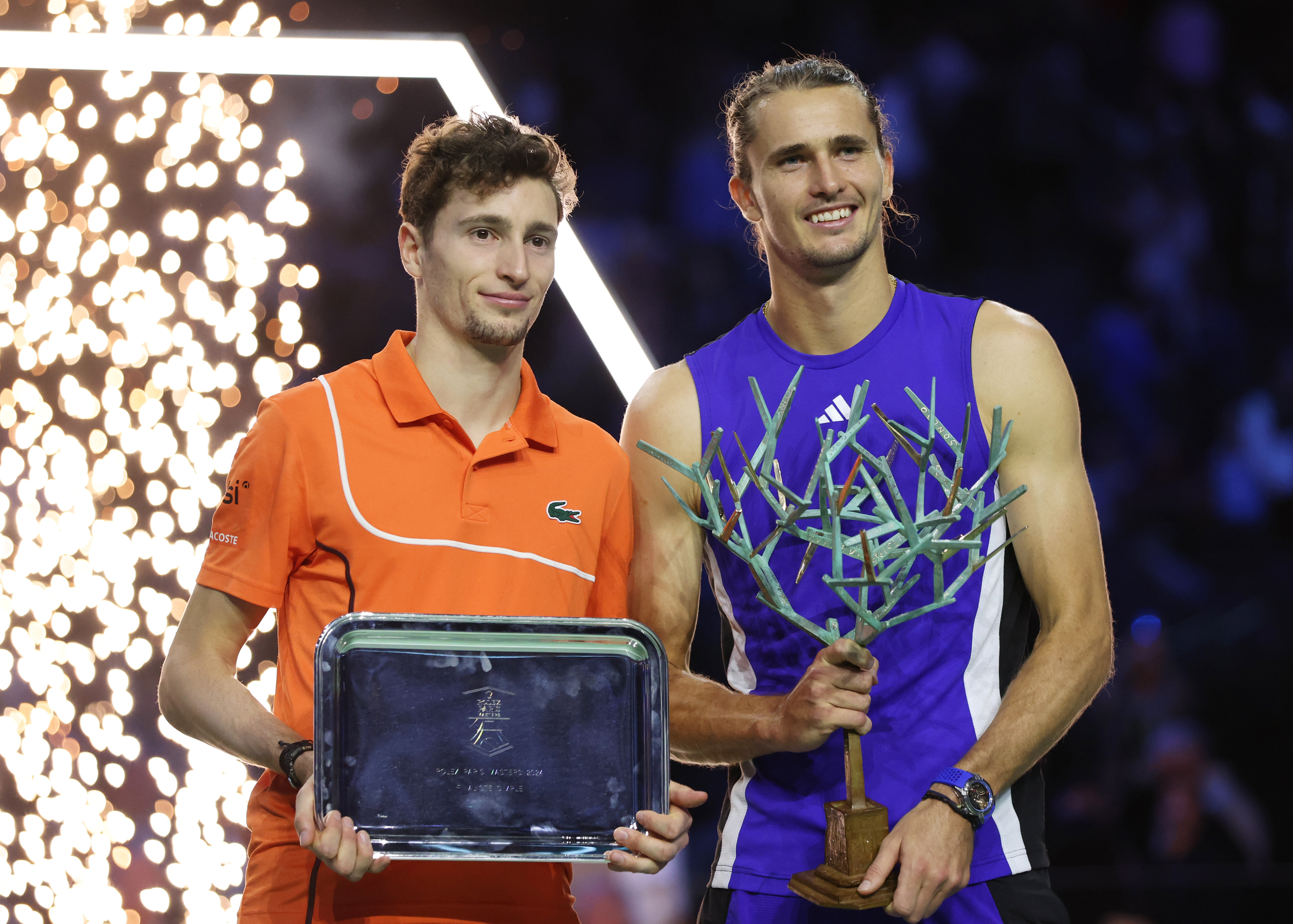 拉沃尔杯翻盘ATP总决赛，兹维列夫关键制胜