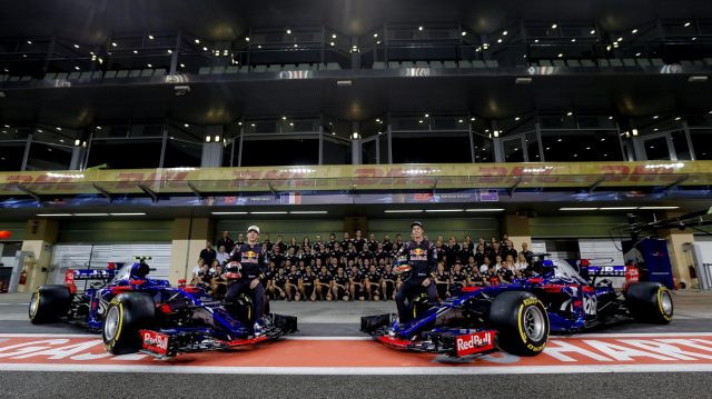 索伯车队完胜红牛车队,拉塞尔扛起全队 索伯车队完胜红牛车队,拉塞尔扛起全队