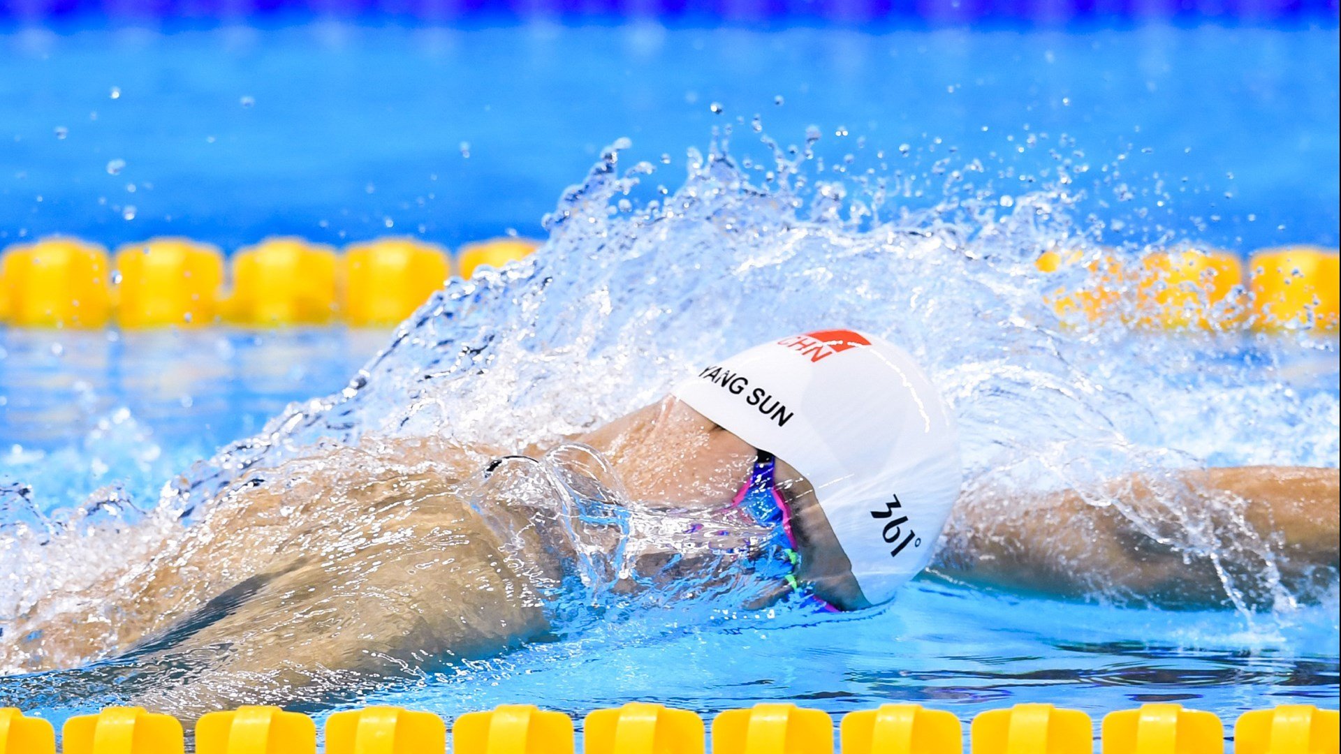 从深海到绝顶,马克西的44分钟救赎之旅