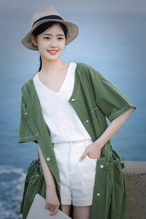 神奇乌龙！雄鹿险胜活塞 默默无闻的布克贡献制胜表现